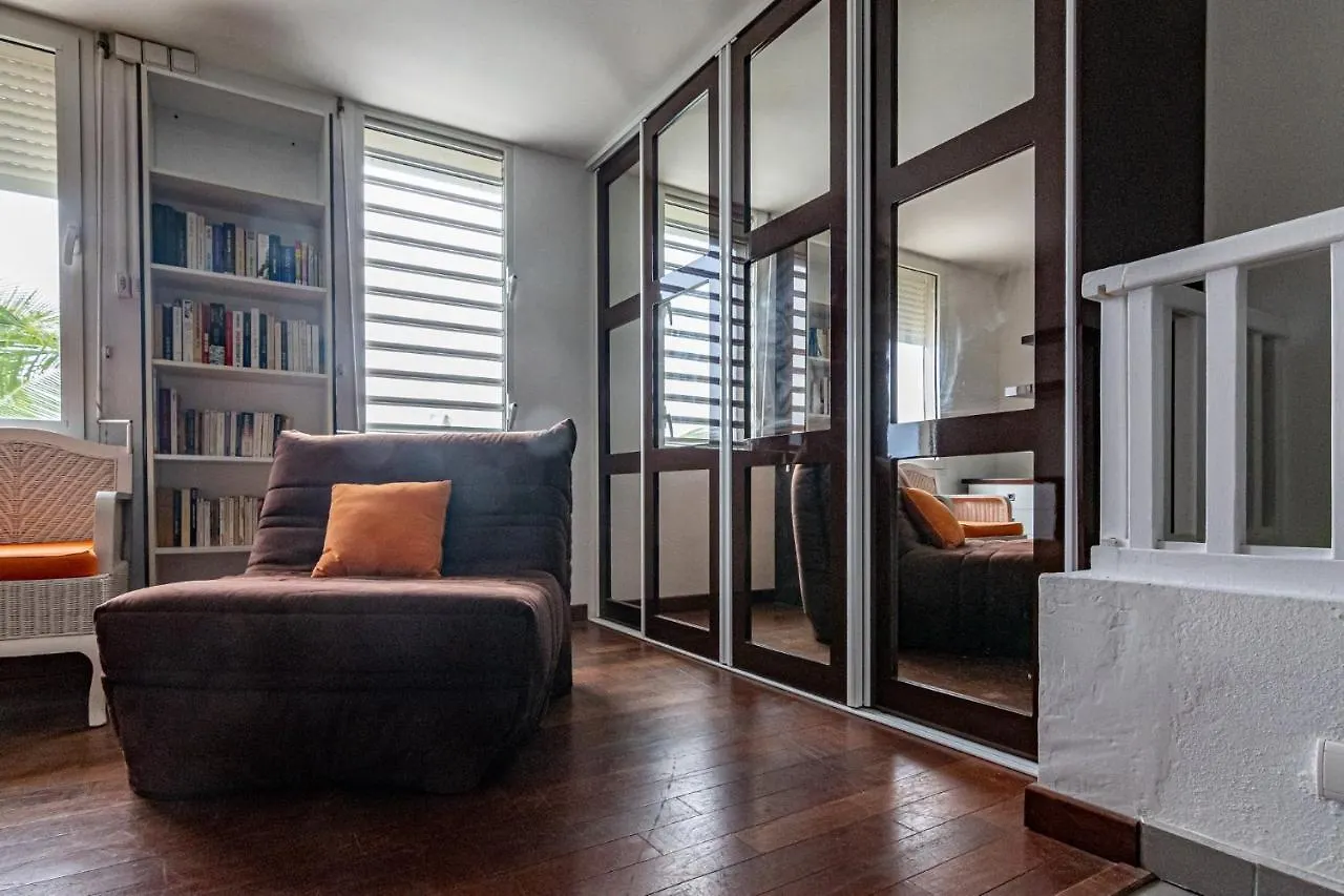 Studio En Duplex , Face A La Mer Le Gosier